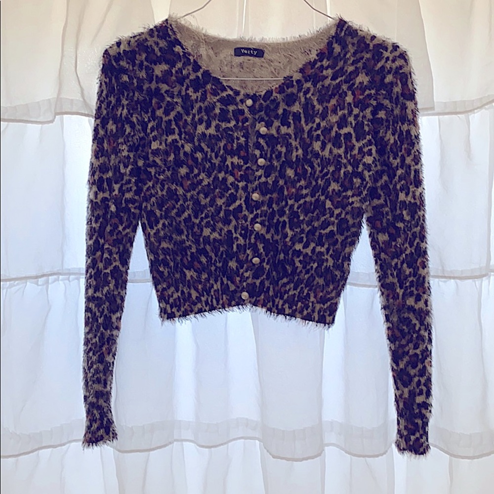 Animal print cropped cardigan